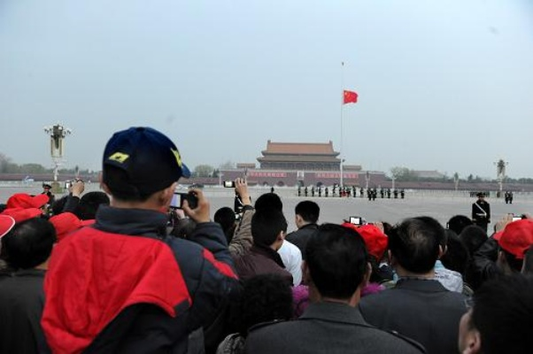 北京，升挂23万面红旗，展现国旗庄严与荣耀