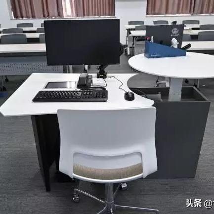 视频课堂革命，虚拟讲台如何重构我们的知识认知