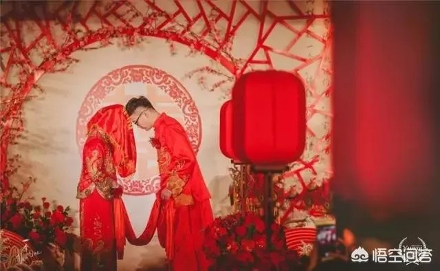 红烛未尽，婚礼次日的无常人生