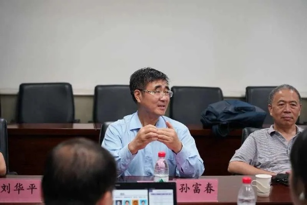 科技创新的引领者——孙富春