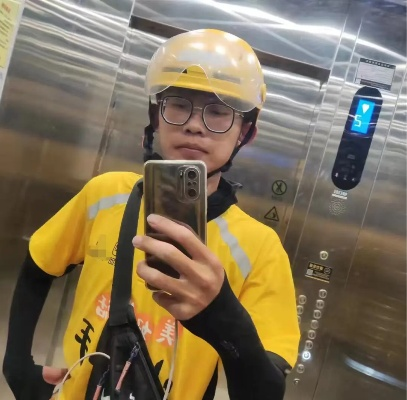 男生暑假送外卖，汗水铸就辉煌，两个月收入一万七